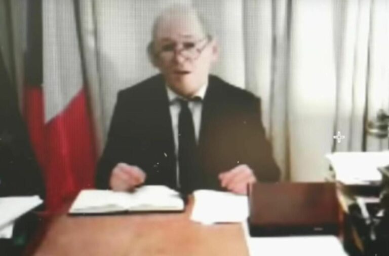 Imiation de Jean-Yves Le Drian